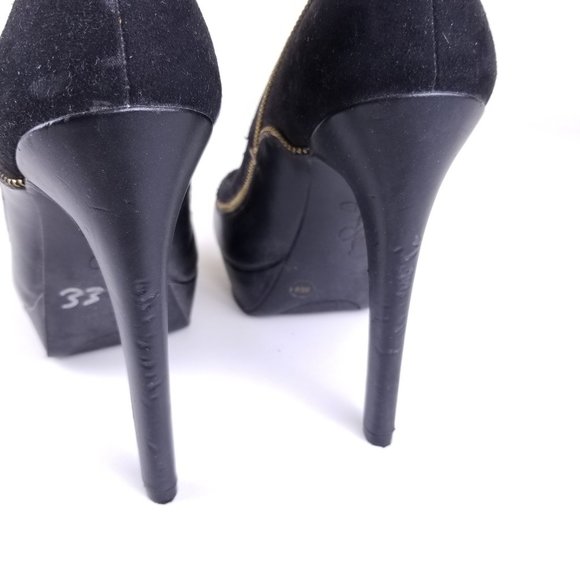 Jessica Simpson Black Pump Heels W/ Zipper Accent - Picture 6 of 6
